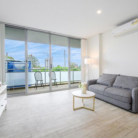 Liverpool Adorable 2Br Apt With Free Parking 워윅 팜 외부 사진